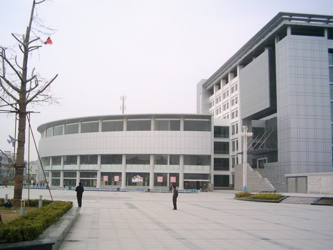 東臺(tái)市文化廣場(chǎng)